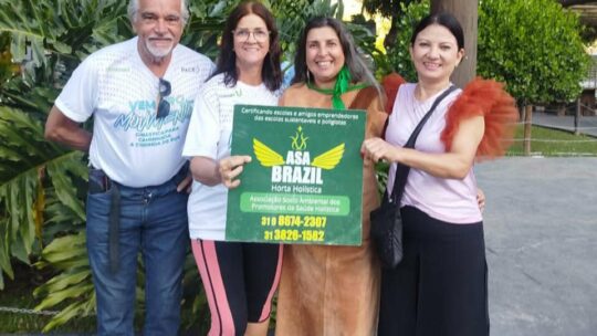 MELISSA RIBEIRO Faz Apresentação no SINTTROCEL CLUBE em CORONEL FABRICIANO (MG)